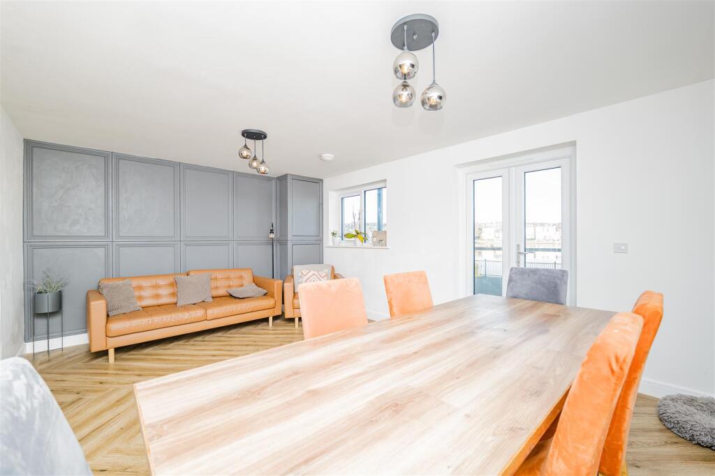 Kitchen/Reception Room