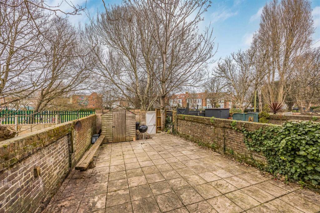 59 Waverley Road, Southsea-Small-PorticoMarketing-