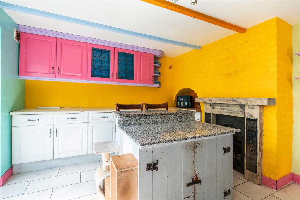 55 hastings st-low-35.jpg