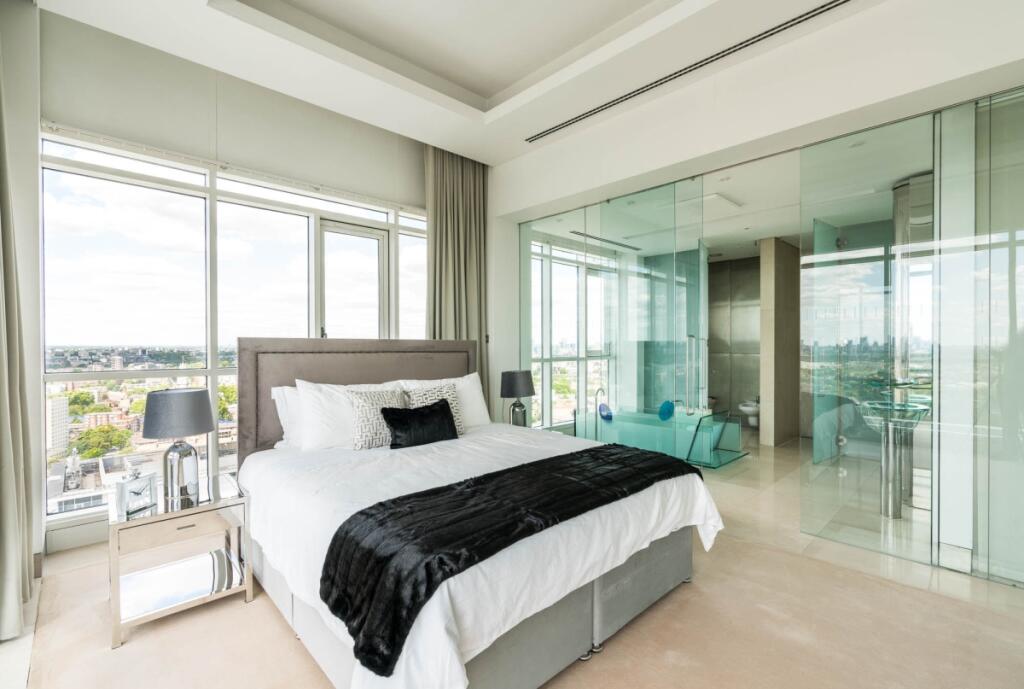 Bedroom One (3)