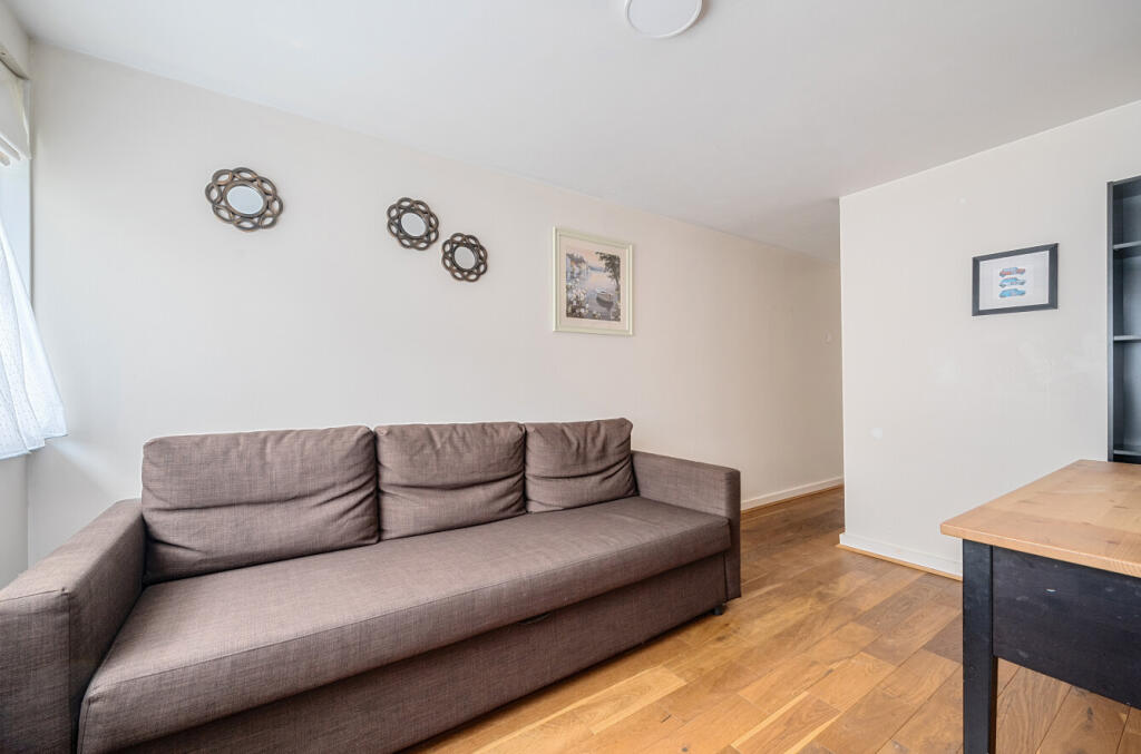 1299286-5-6839c3c...