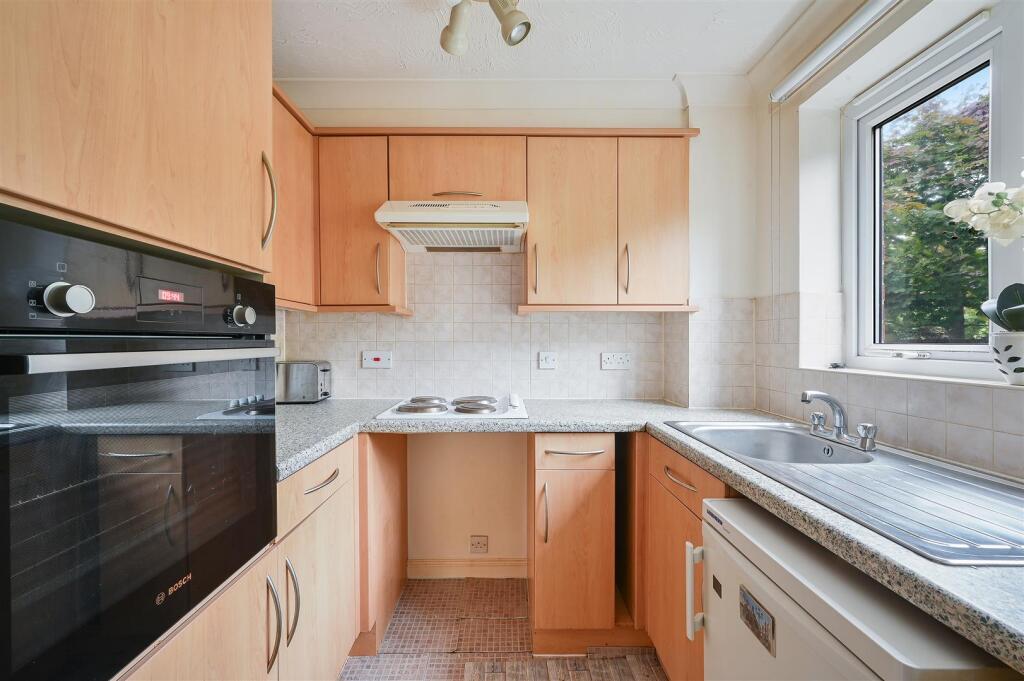 LAVENDER COURT, 8- (7).jpg