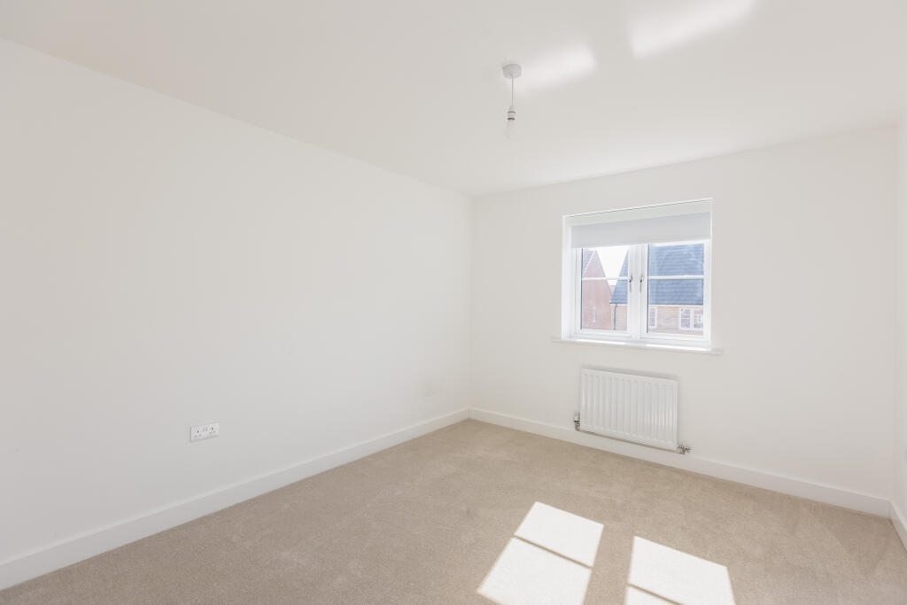 Hornbeam Road 7 Bedroom 2-1