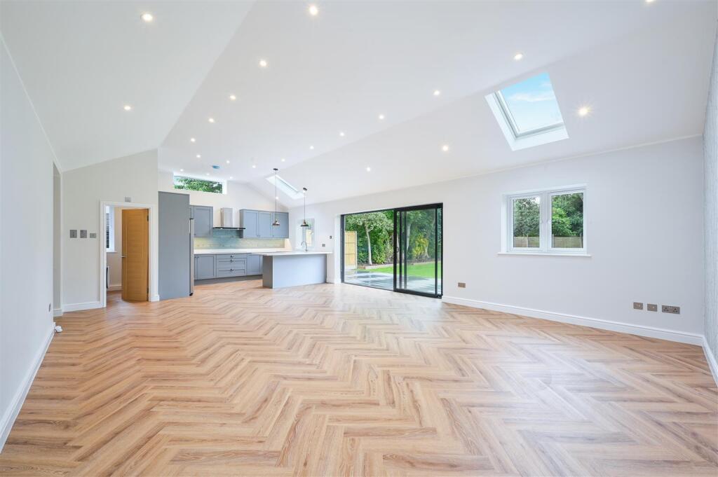 WEST STREET EWELL,  (9).jpg