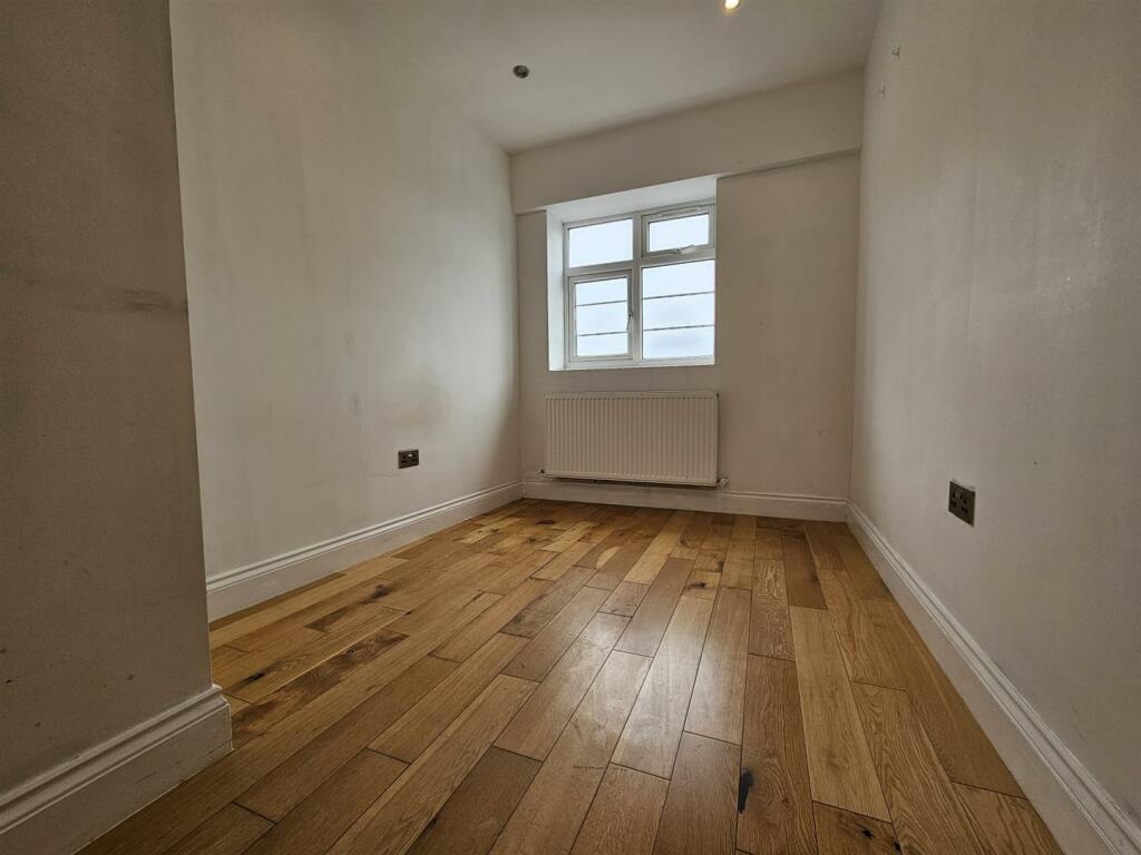 For Sale by Aspire Residential - Chapel Road