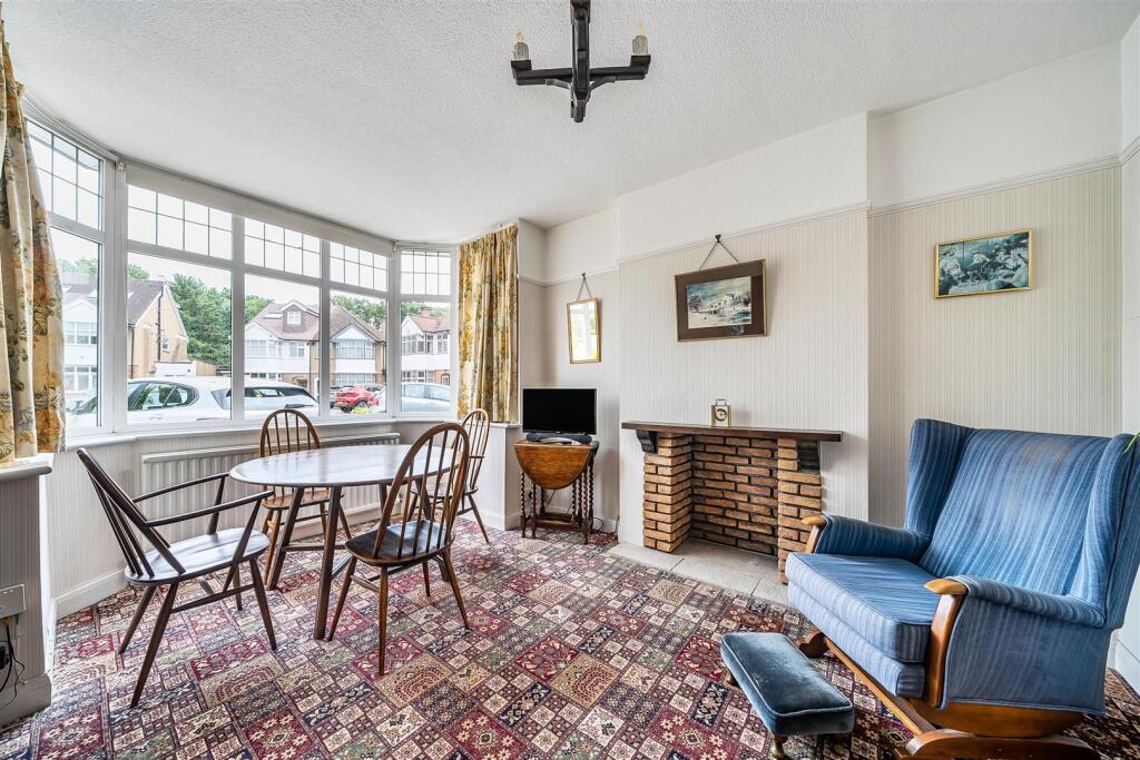 Frankland Close - Dining Room.jpg