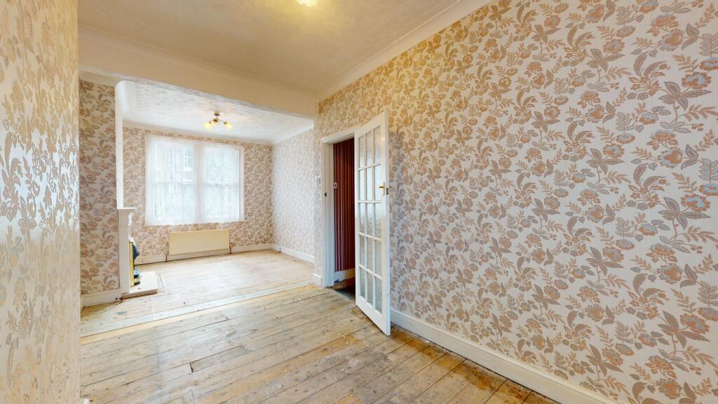 64 Sabine Road, Battersea, London, SW11 5LW