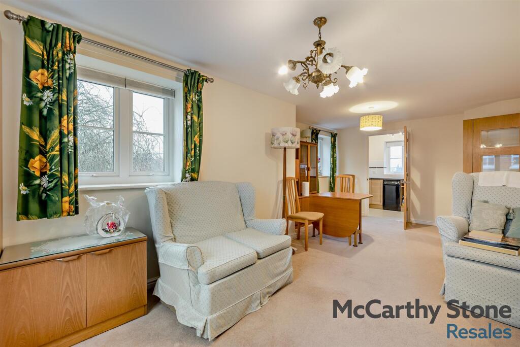 8673357-interior15-800.jpg