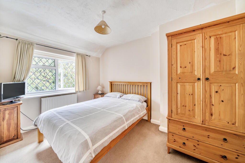 1330229-15-68af12...