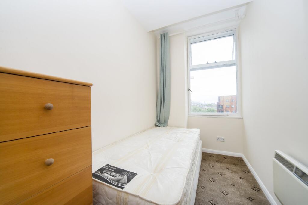 Bedroom #1 (Single)