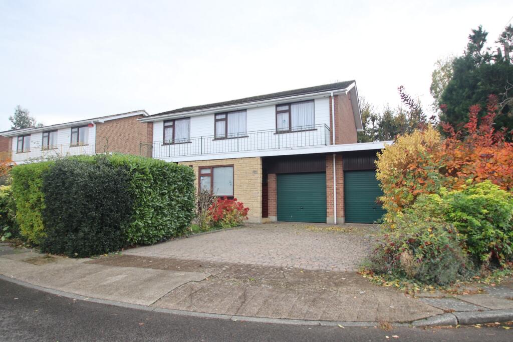 Albyfield, Bickley, BR1