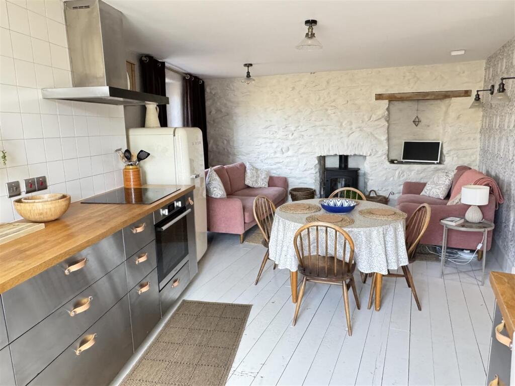 Open Plan Lounge Kitchen Diner