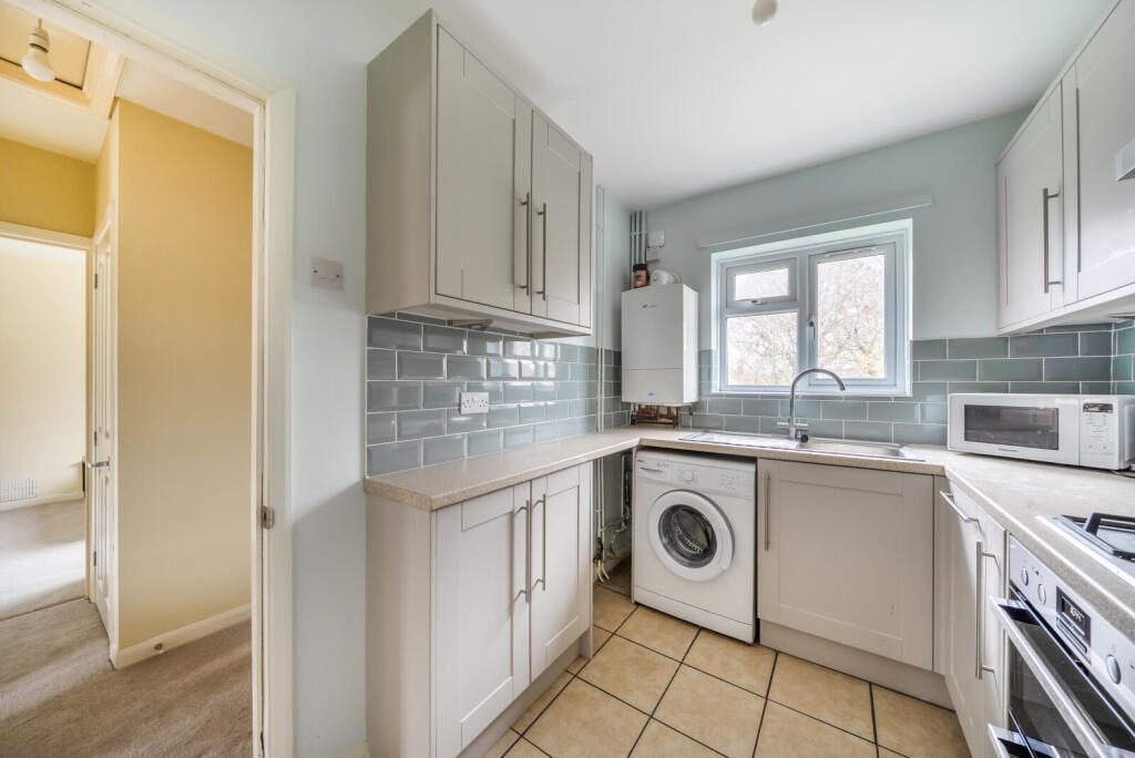 1386739-6-69315ae...