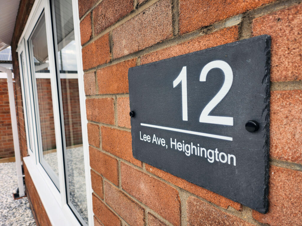 12 Lee Av - Add Address Plate pic