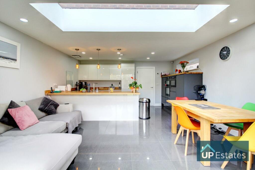 Social/Living/Kitchen/Diner