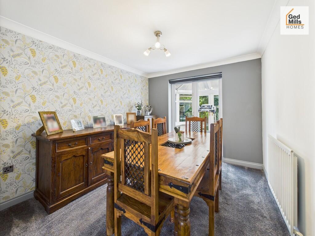 CAM04261G0-PR0073...