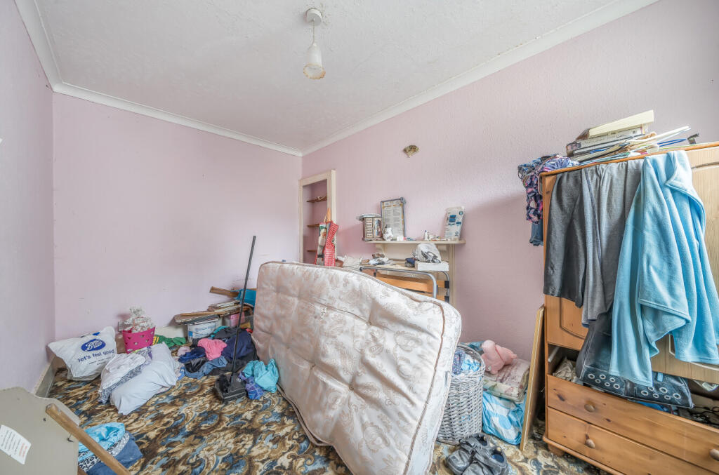 1356935-8-68e79e5...