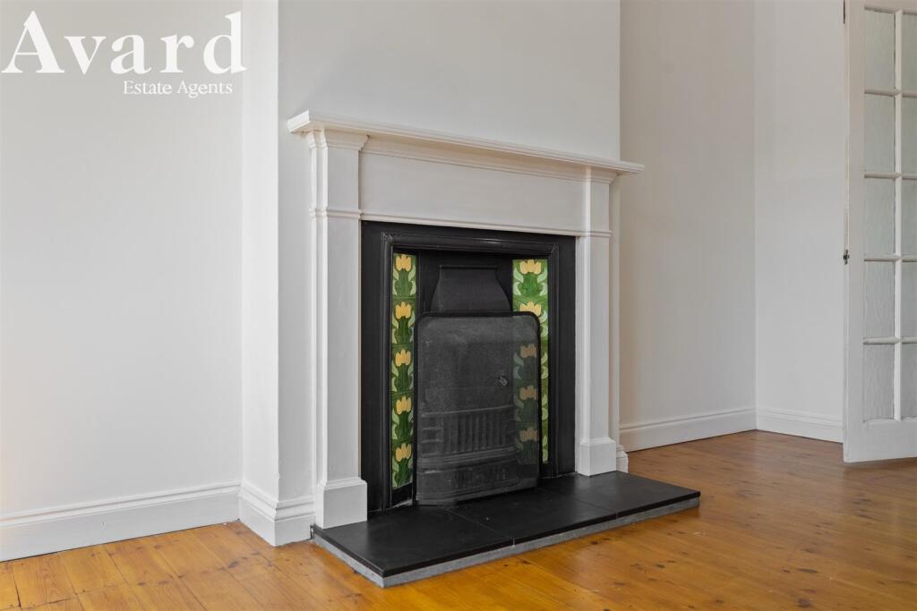 Tangmere Road, 9-017.jpg