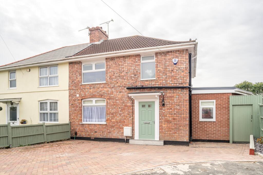 A charming exterior view of a well-maintained p...