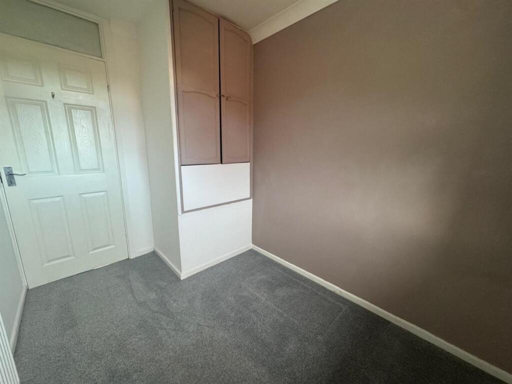 Bedroom 3 (2).jpg