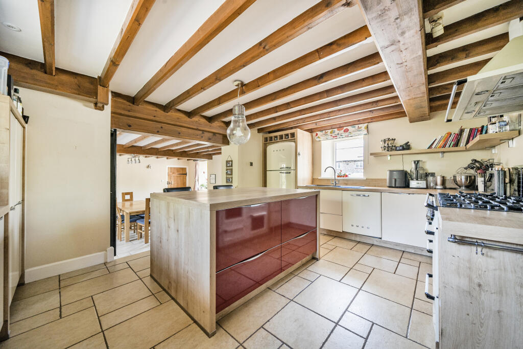 25-681e4293e781b-1283735-ARW-25