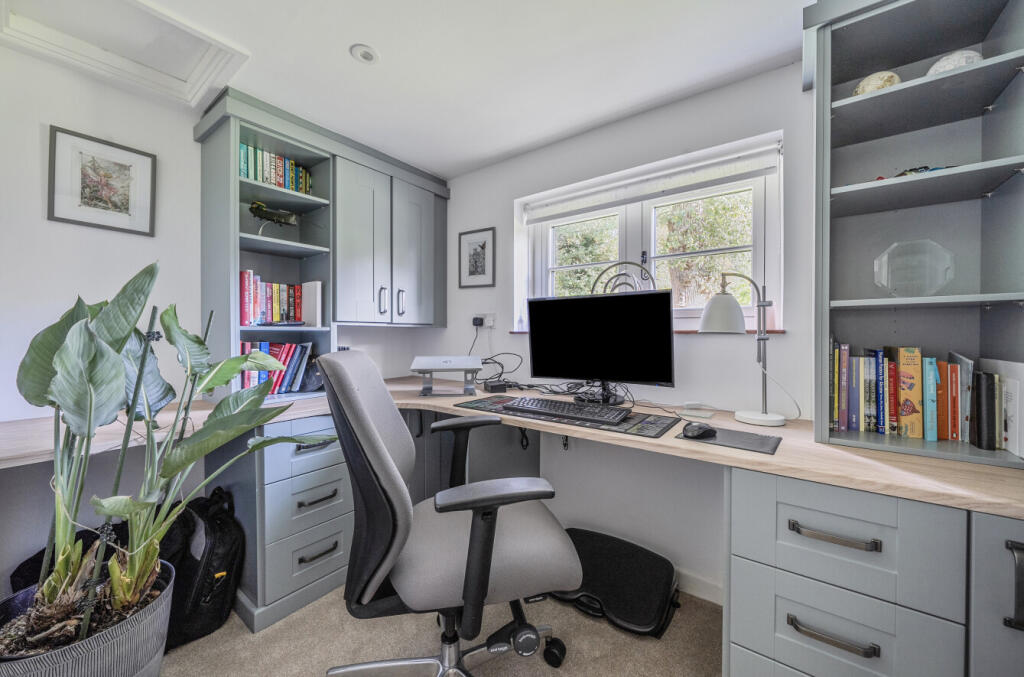 1359491-27-68dab7...