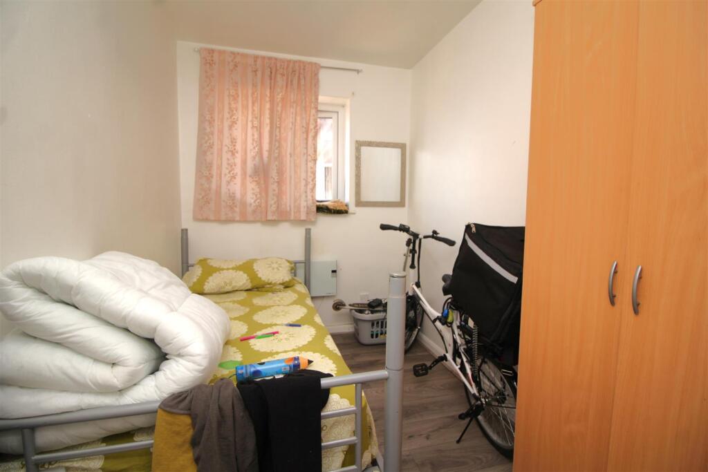bed 3 .JPG