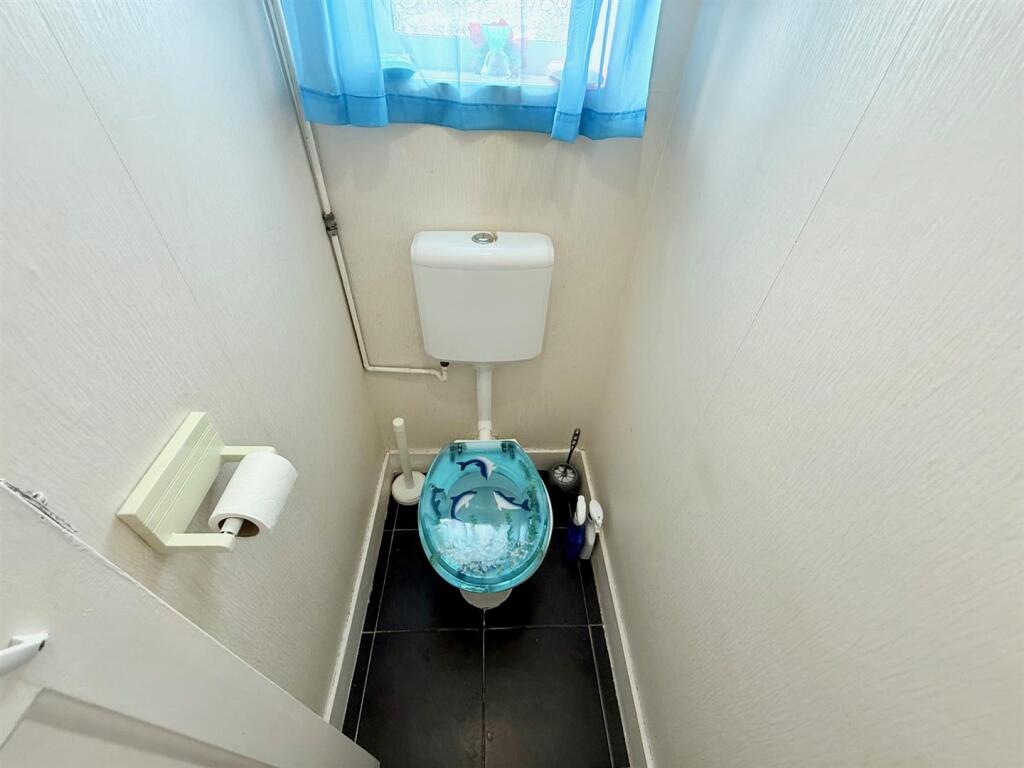 Separate WC