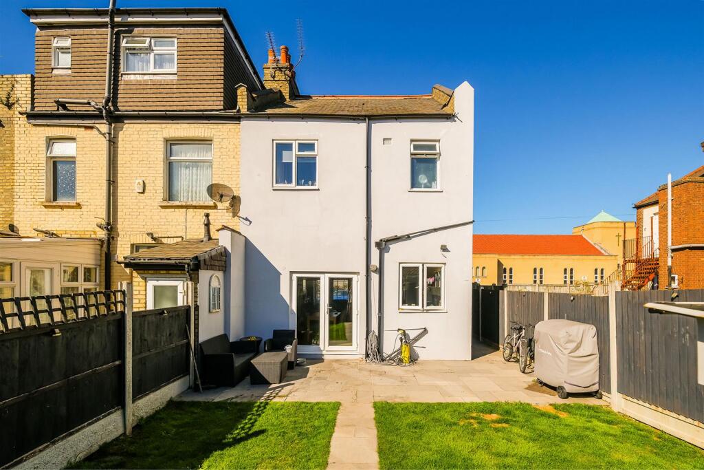 1 Hampton Road-25_web.jpg