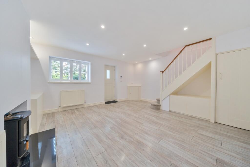 1327395-12-687e1f...