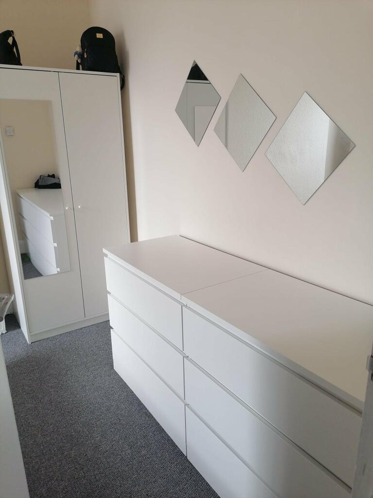 Bedroom (1)