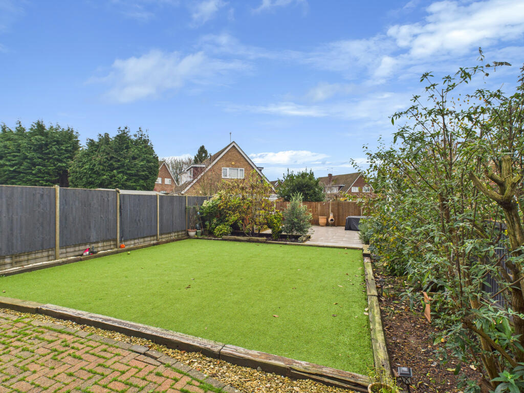 CAM02536G0-PR0024-STILL035