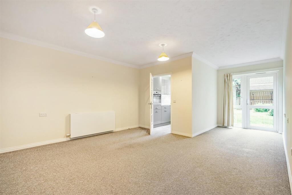 Living Room.jpg