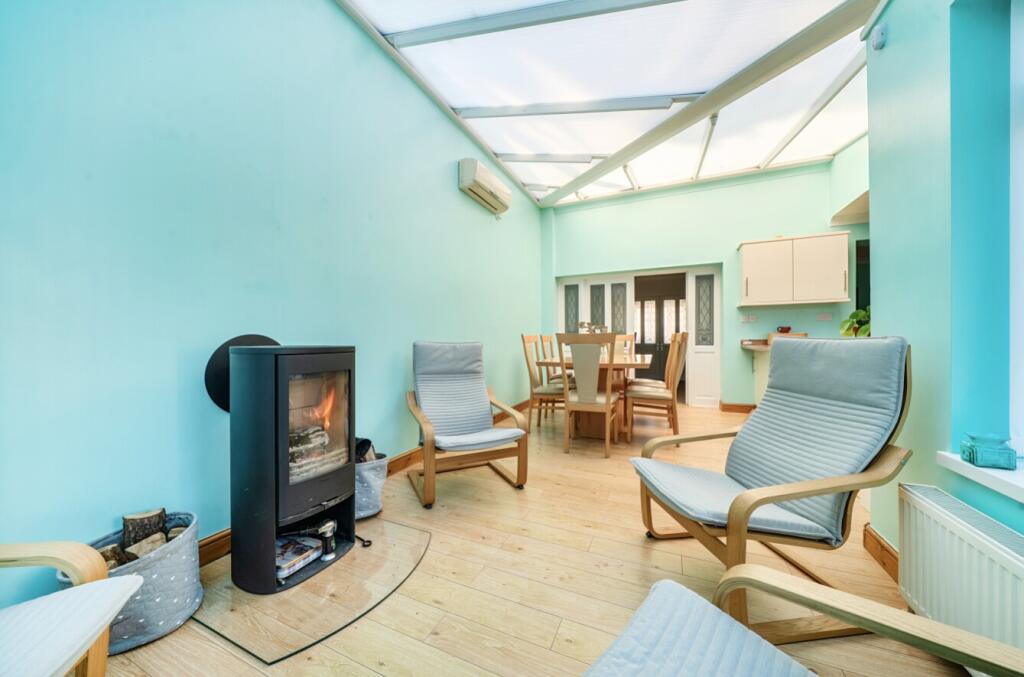 1381281-11-69204c23a806d