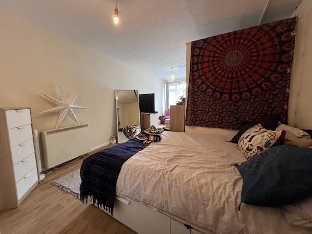 Bedroom/Sitting Room