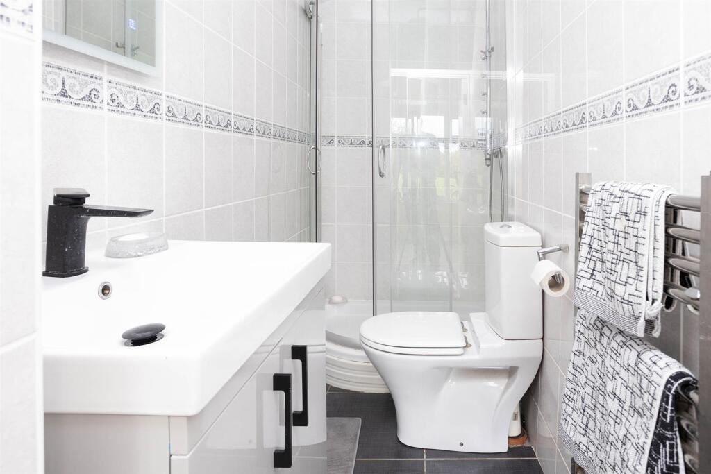 Ground floor shower Room