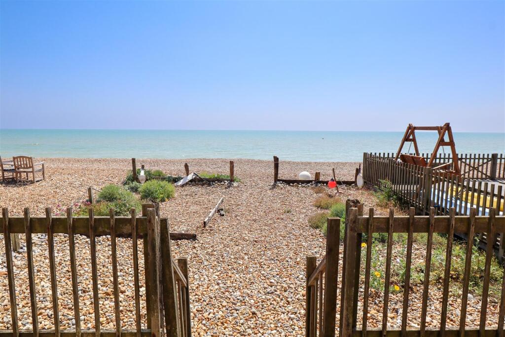 Beachside decked terrace