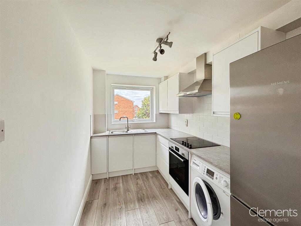 567e62fa-Photo 208-22-25 2C 2013 2009 2022.jpg