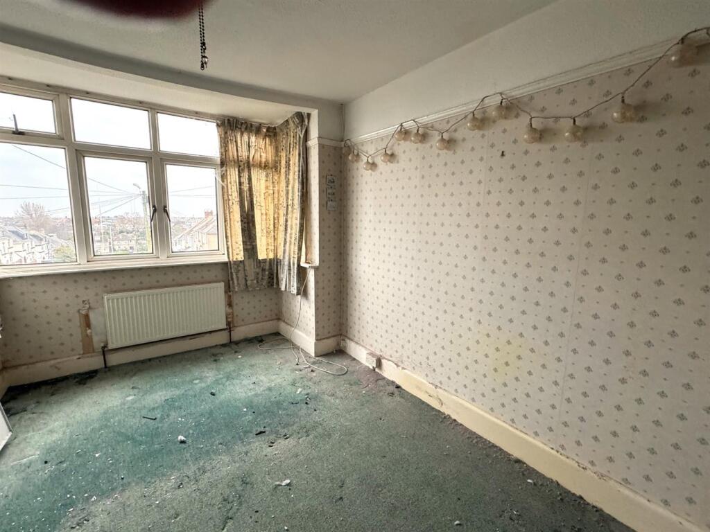 BEDROOM ONE.jpg