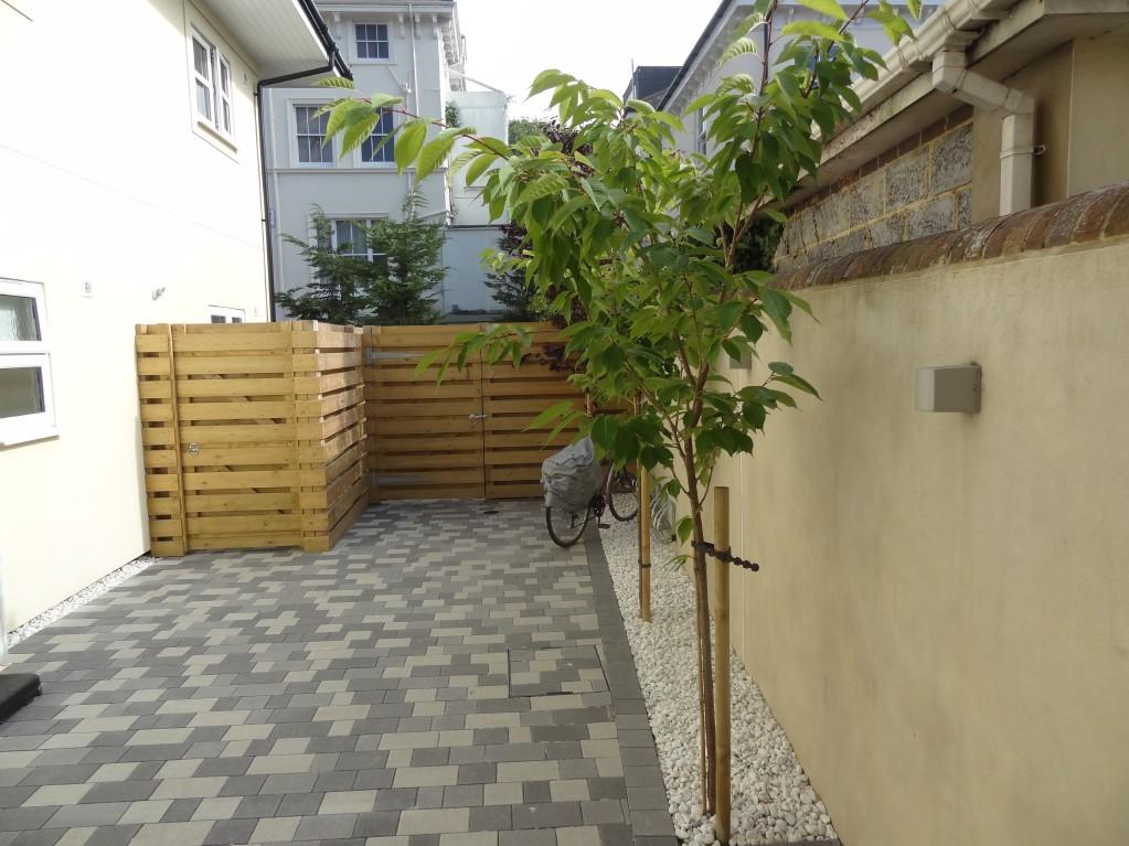Private entrance way