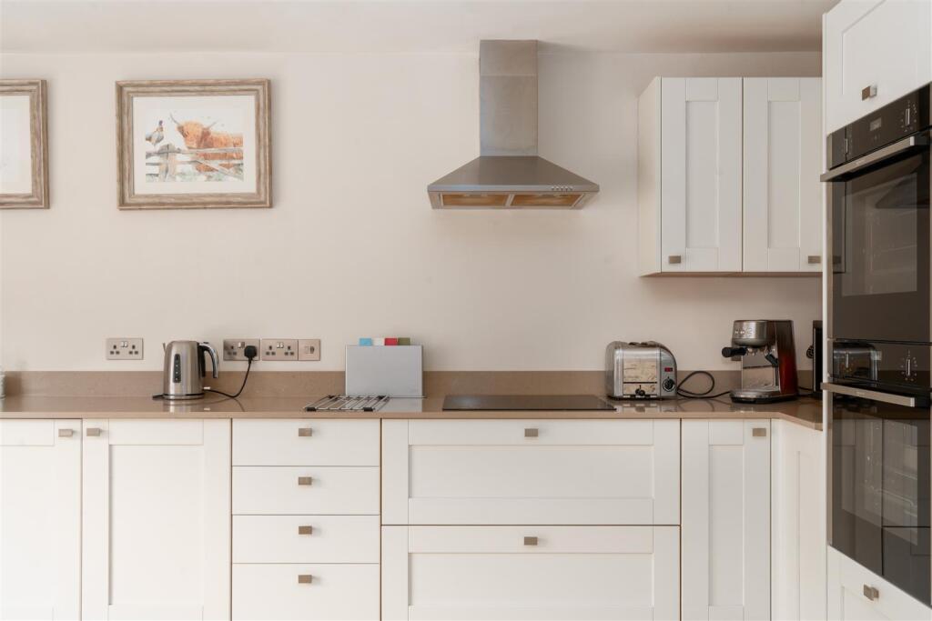 Kitchen-6.jpg