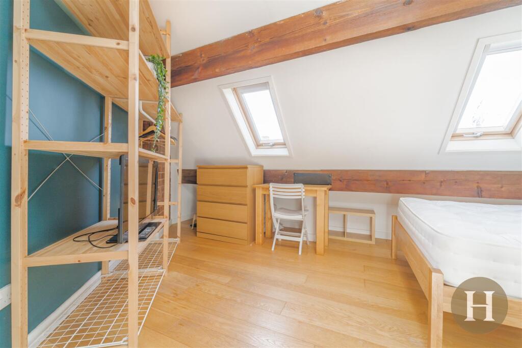 Hadleigh Estate Agents-22.jpg