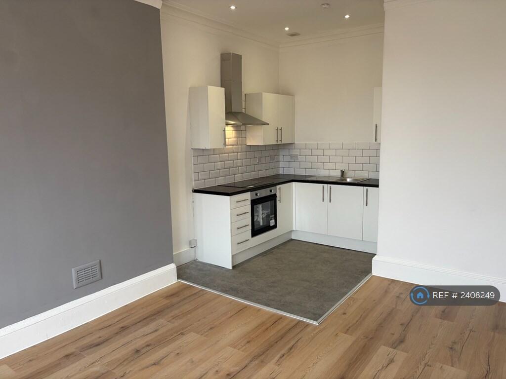 Lounge/Kitchen