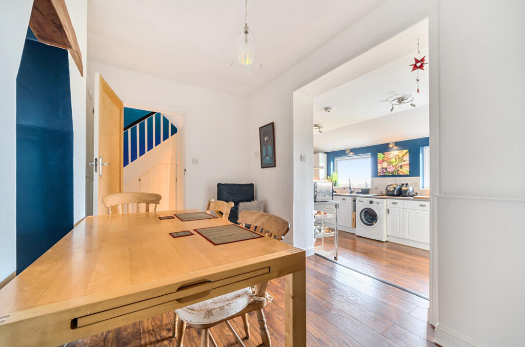 1340136-5-6899e30...