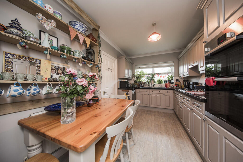 Kitchen - Breakfa...