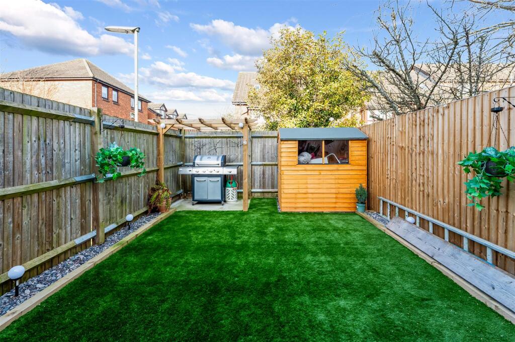 FARRIERS ROAD, 113 TPA EPSOM S- (11).jpg