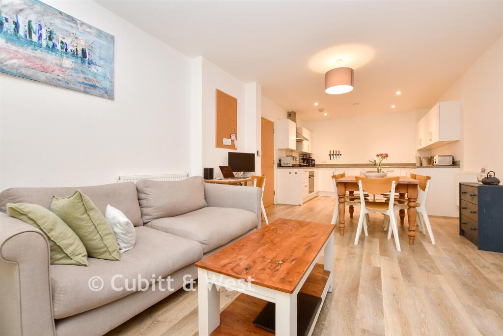 Kitchen / Lounge / Dining Room