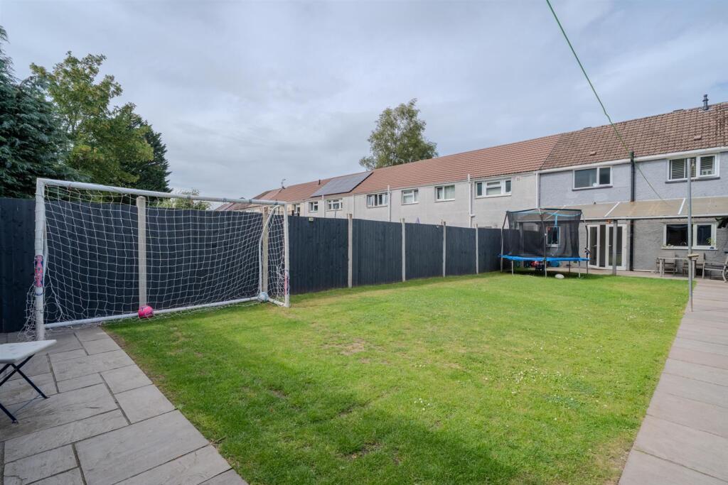 110 Fields Road-24.jpg