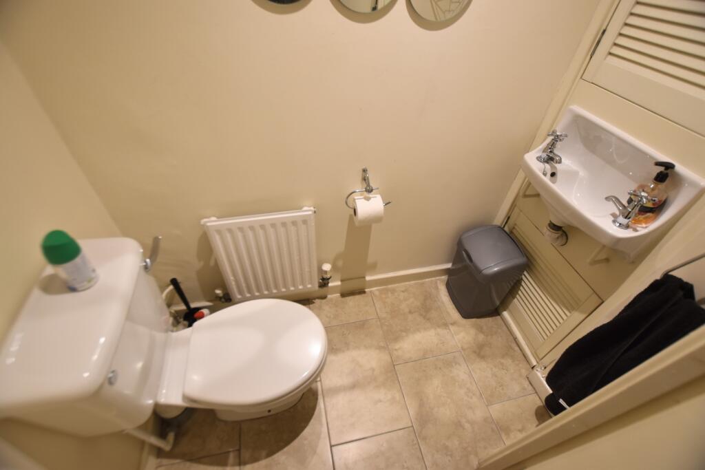 56 Enterprise Lane cloakroom