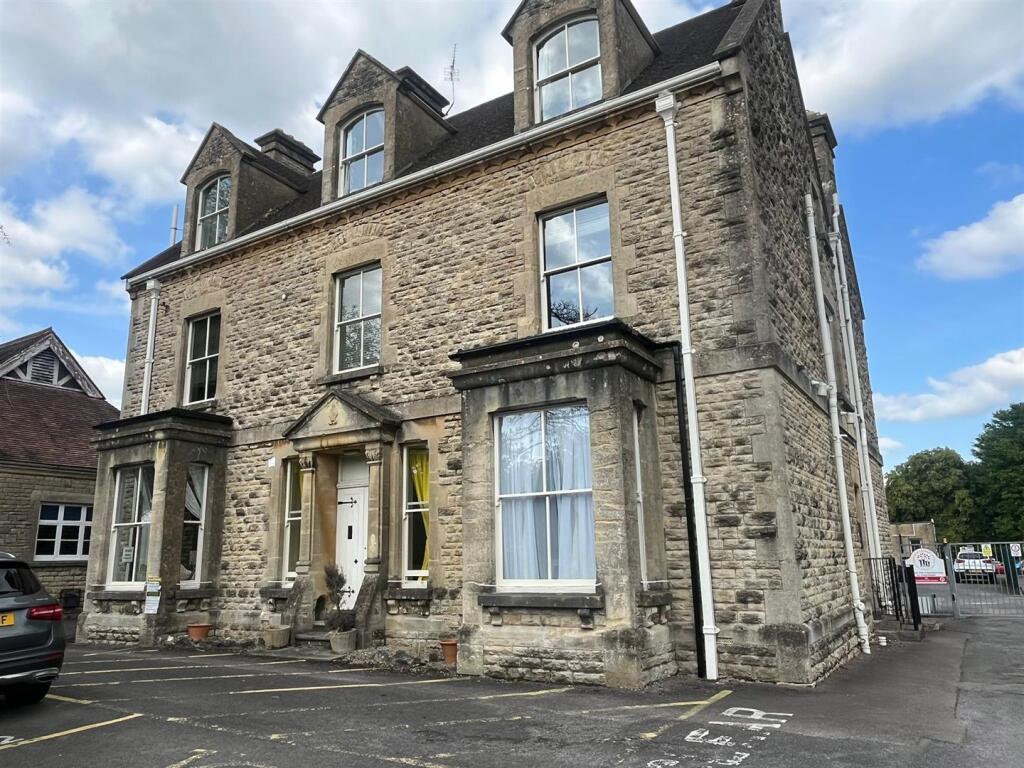 Victoria Road, Cirencester